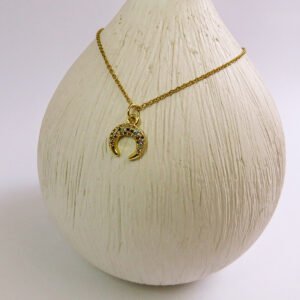 collar minimalista luna invertida