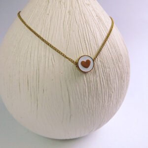 collar minimalista corazón  (placa blanca)