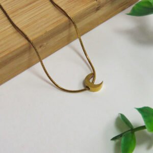 collar minimalista luna media